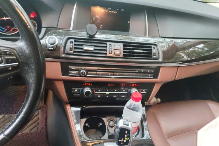 Used BMW 5 Series 2014 525Li Leading Model Audio And AC Panel