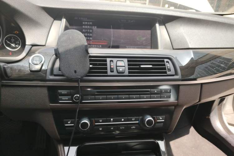 Used BMW 5 Series 2014 525Li Luxury Design Package Audio And AC Panel