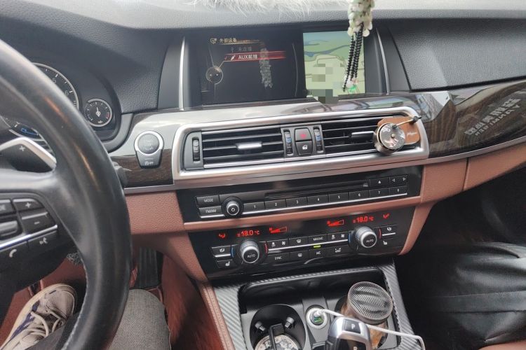 Used BMW 5 Series 2014 535Li Leading Model Audio And AC Panel