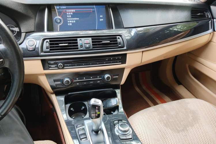 Used BMW 5 Series 2014 520Li Elegant Model Audio And AC Panel