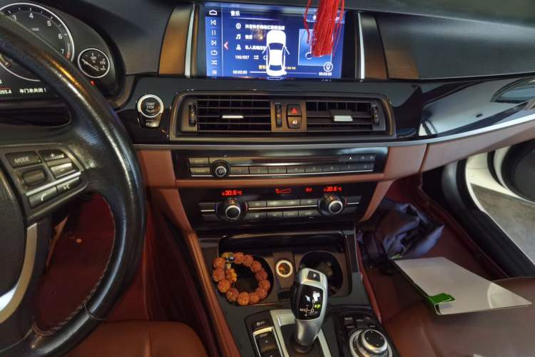 Used BMW 5 Series 2014 520Li Elegant Model Audio And AC Panel