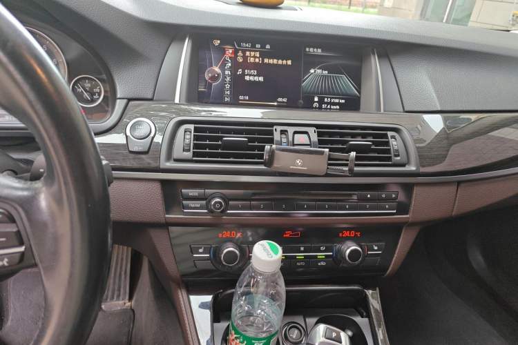 Used BMW 5 Series 2014 525Li Luxury Design Package Audio And AC Panel