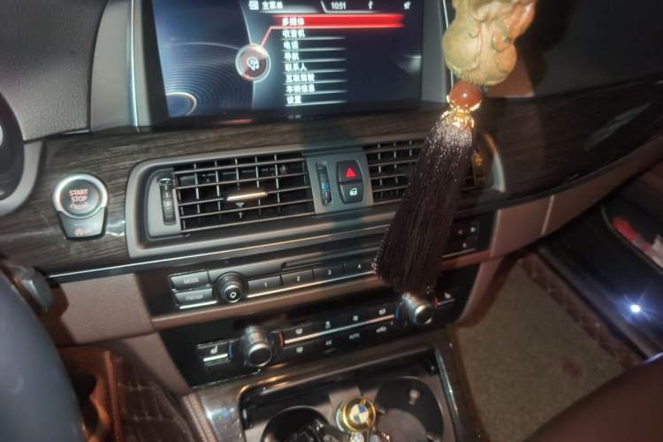 Used BMW 5 Series 2014 525Li Luxury Design Package Audio And AC Panel