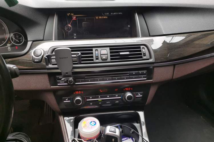 Used BMW 5 Series 2014 525Li Luxury Design Package Audio And AC Panel