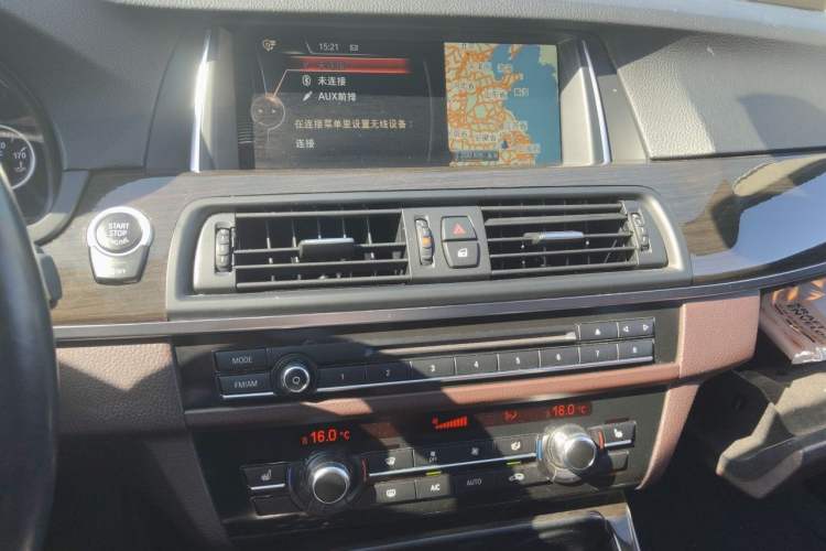 Used BMW 5 Series 2014 525Li Luxury Design Package Audio And AC Panel