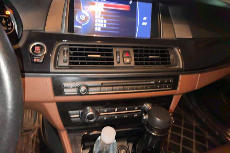 Used BMW 5 Series 2014 520Li Elegant Model Audio And AC Panel