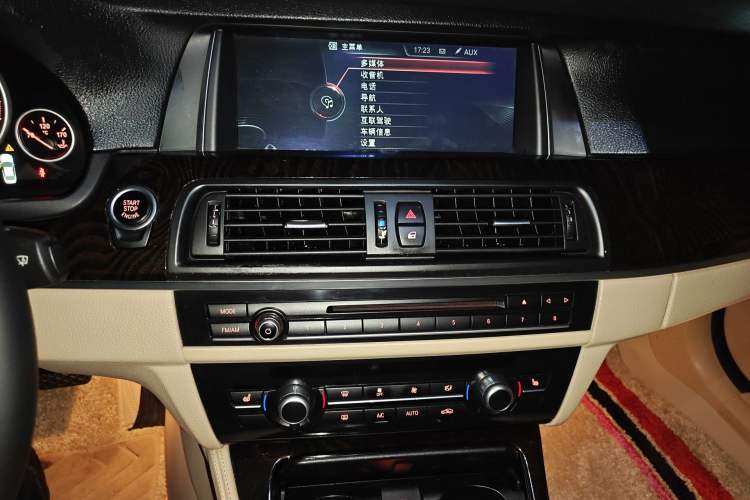 Used BMW 5 Series 2014 530Li Leading Model