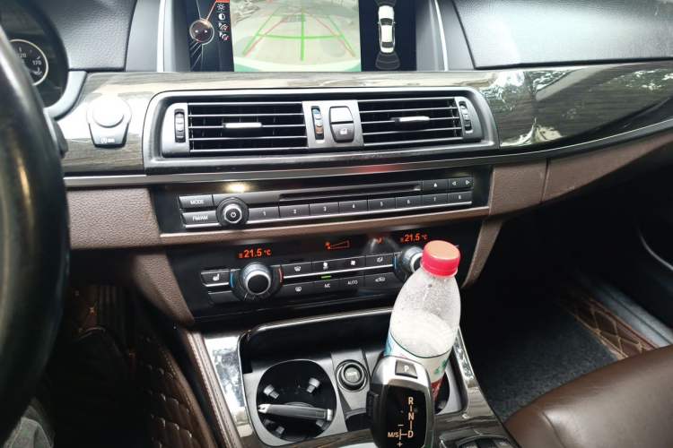 Used BMW 5 Series 2014 525Li Luxury Design Package Audio And AC Panel