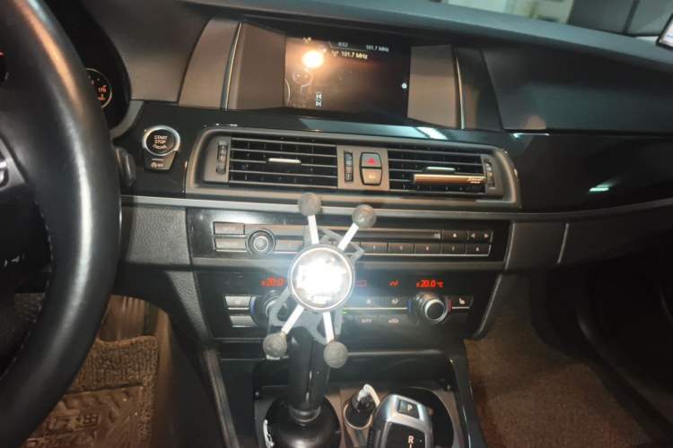 Used BMW 5 Series 2014 520i Touring Edition Audio And AC Panel