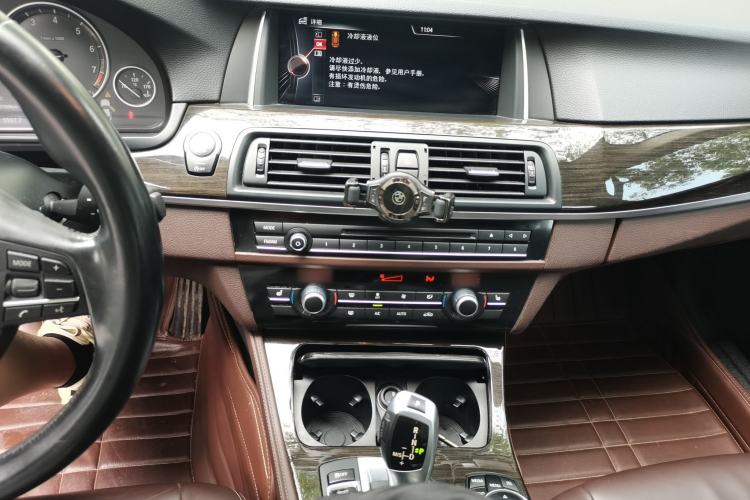 Used BMW 5 Series 2014 525Li Luxury Design Package Audio And AC Panel