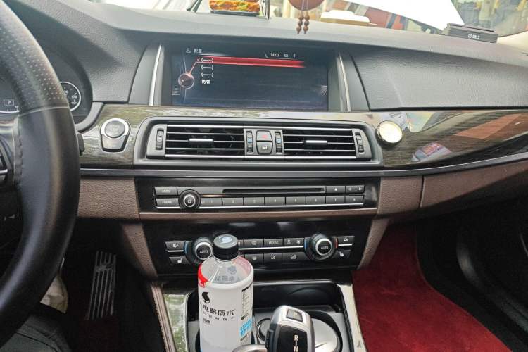 Used BMW 5 Series 2014 528Li Luxury Design Package Audio And AC Panel