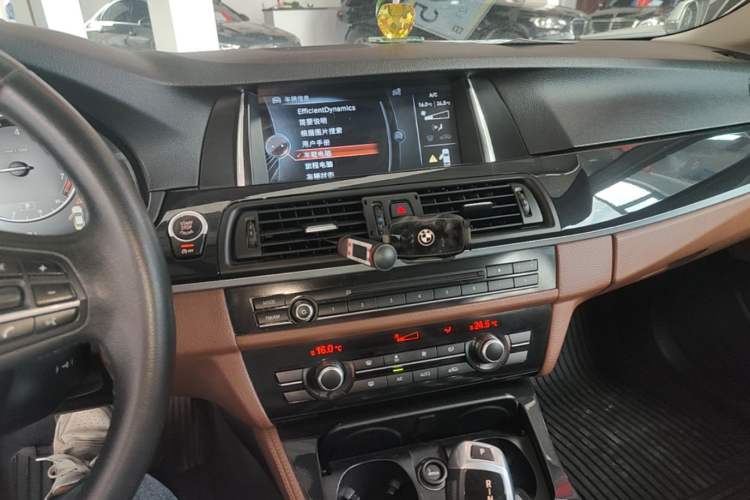 Used BMW 5 Series 2014 520Li Elegant Model Audio And AC Panel