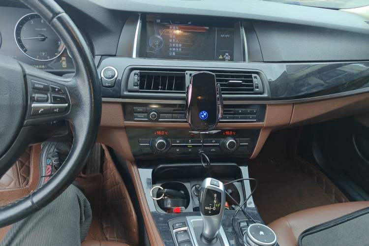 Used BMW 5 Series 2014 520Li Elegant Model Audio And AC Panel