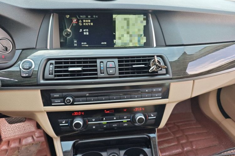 Used BMW 5 Series 2014 525Li Luxury Design Package Audio And AC Panel