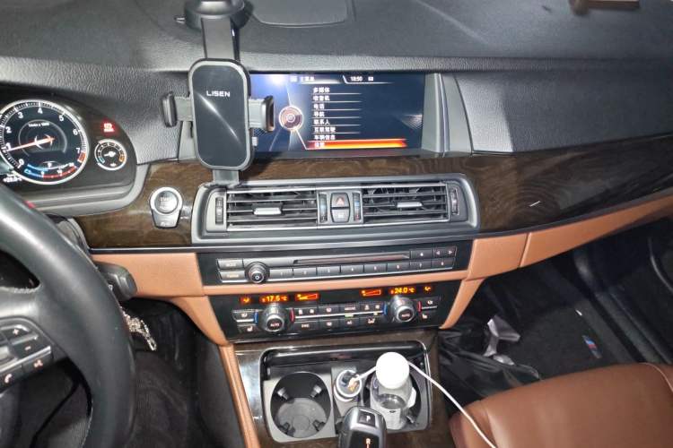Used BMW 5 Series 2014 528Li Leading Model Audio And AC Panel