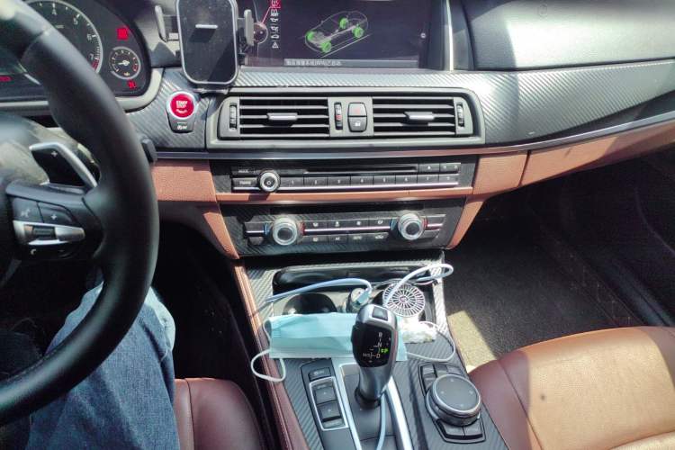 Used BMW 5 Series 2014 520Li Elegant Model Audio And AC Panel