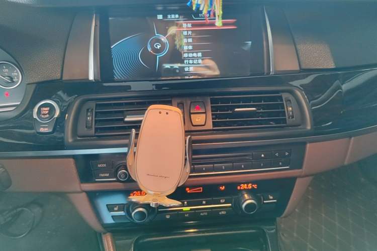 Used BMW 5 Series 2014 525Li Leading Model Audio And AC Panel