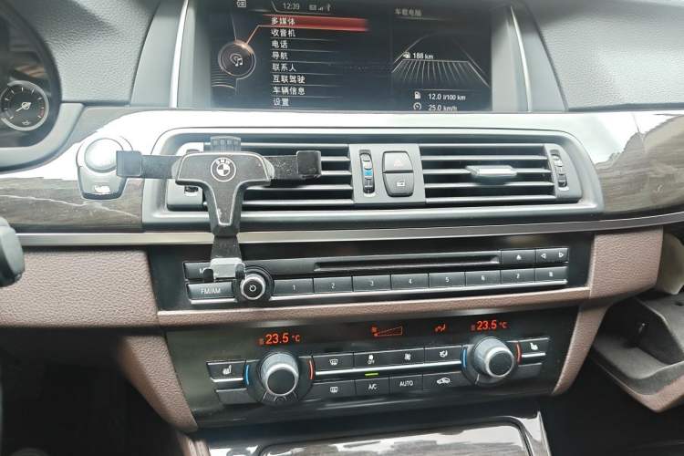 Used BMW 5 Series 2014 525Li Luxury Design Package Audio And AC Panel