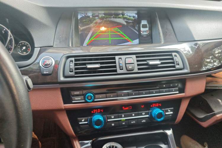 Used BMW 5 Series 2014 525Li Leading Model Audio And AC Panel