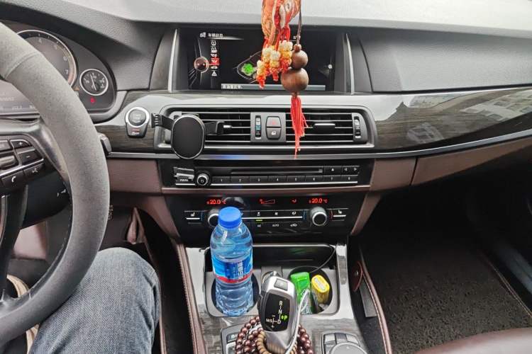 Used BMW 5 Series 2014 525Li Luxury Design Package Audio And AC Panel