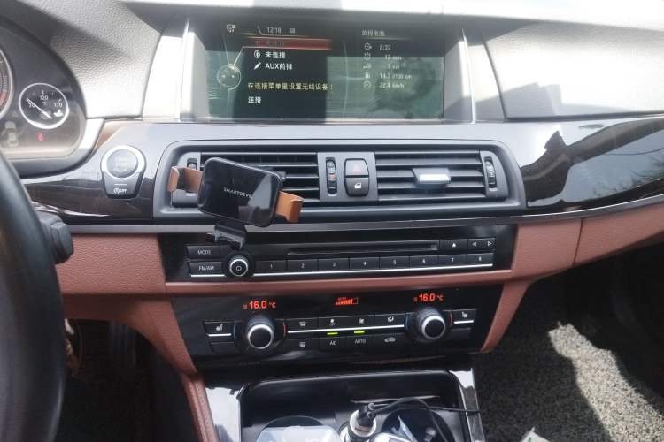 Used BMW 5 Series 2014 528Li Leading Model Audio And AC Panel