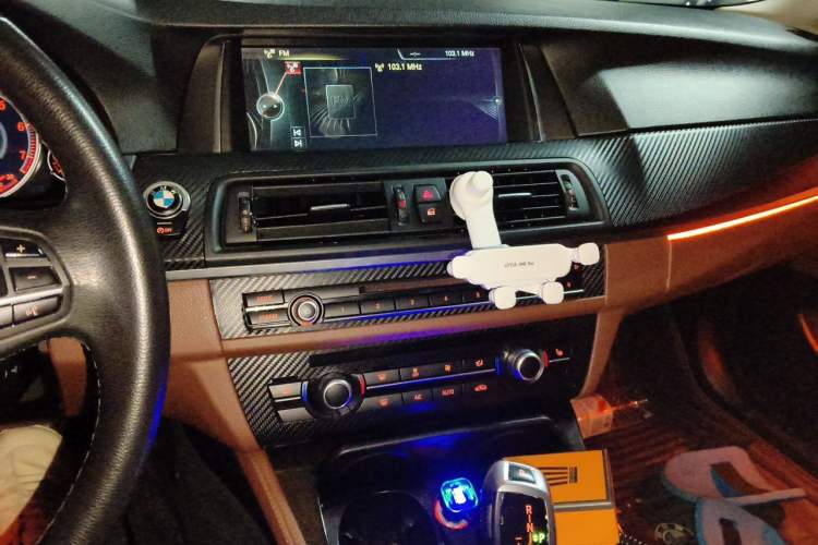 Used BMW 5 Series 2014 525Li Leading Model Audio And AC Panel
