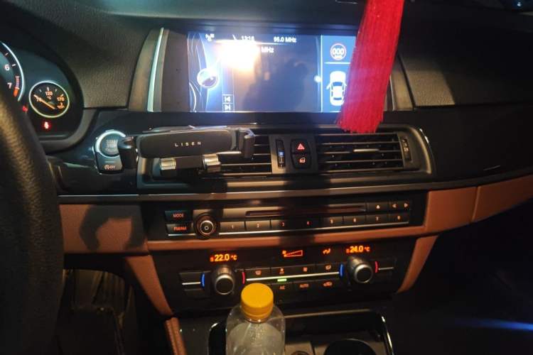 Used BMW 5 Series 2014 520Li Elegant Model Audio And AC Panel
