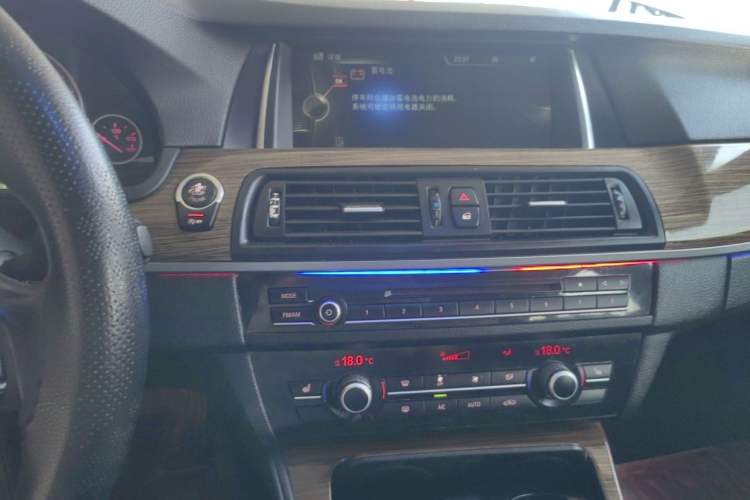 Used BMW 5 Series 2014 525Li Luxury Design Package Audio And AC Panel