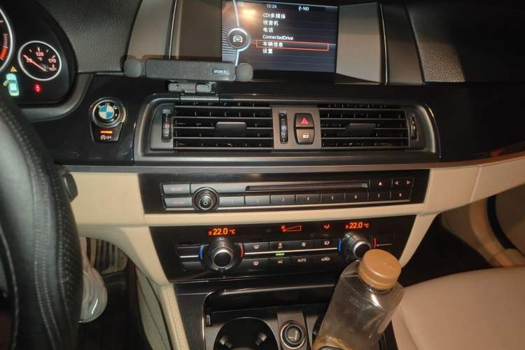 Used BMW 5 Series 2014 520Li Elegant Model Audio And AC Panel