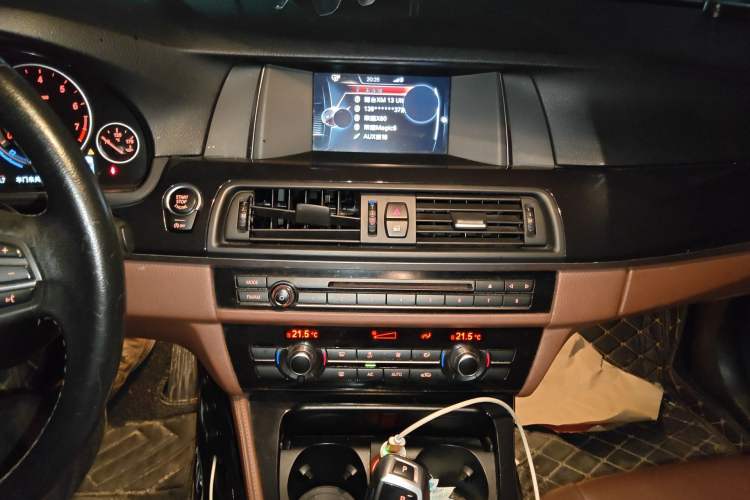 Used BMW 5 Series 2014 520Li Elegant Model Audio And AC Panel