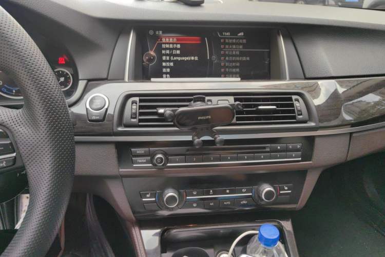 Used BMW 5 Series 2014 525Li Luxury Design Package Audio And AC Panel