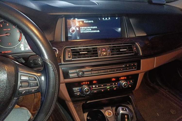 Used BMW 5 Series 2014 528Li Leading Model Audio And AC Panel