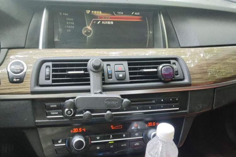 Used BMW 5 Series 2014 525Li Fashion Design Package Audio And AC Panel