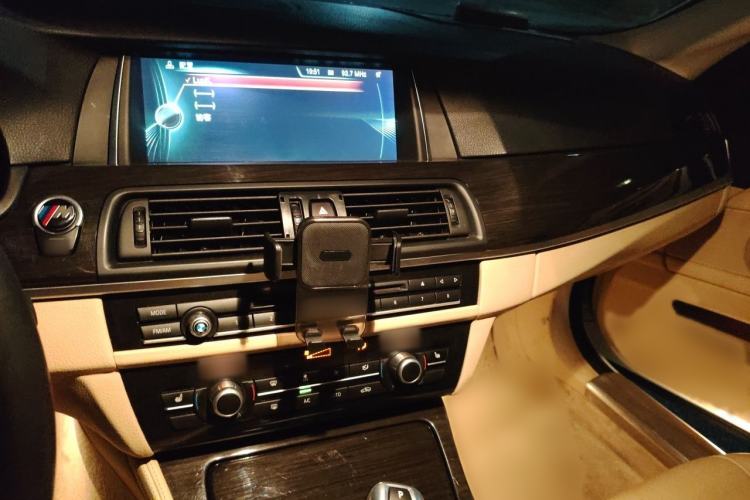 Used BMW 5 Series 2014 525Li Luxury Design Package Audio And AC Panel