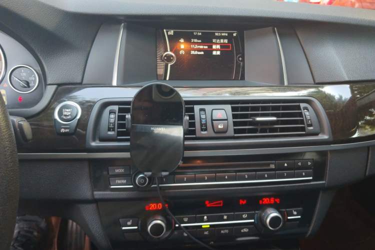 Used BMW 5 Series 2014 525Li Leading Model Audio And AC Panel