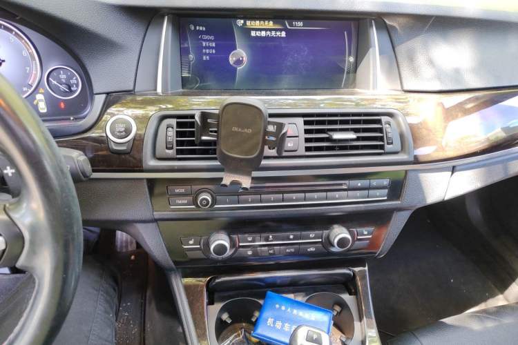 Used BMW 5 Series 2014 530Li Leading Model Audio And AC Panel