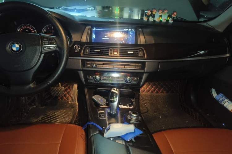 Used BMW 5 Series 2014 530Li Leading Model Audio And AC Panel