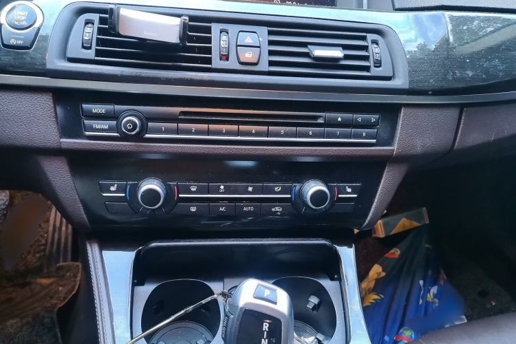 Used BMW 5 Series 2014 525Li Luxury Design Package Audio And AC Panel
