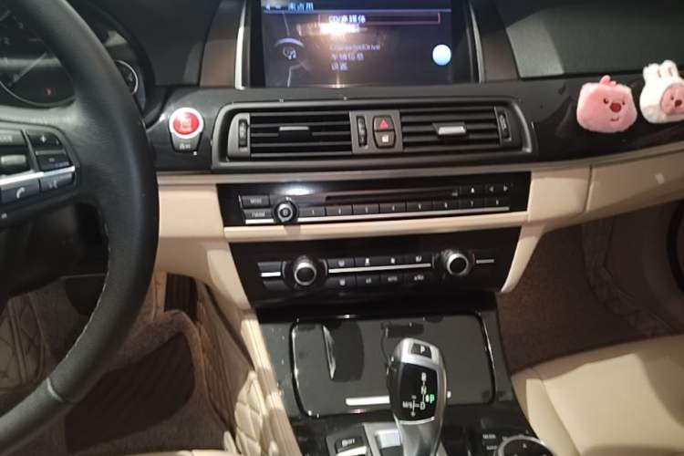 Used BMW 5 Series 2014 520Li Elegant Model Audio And AC Panel
