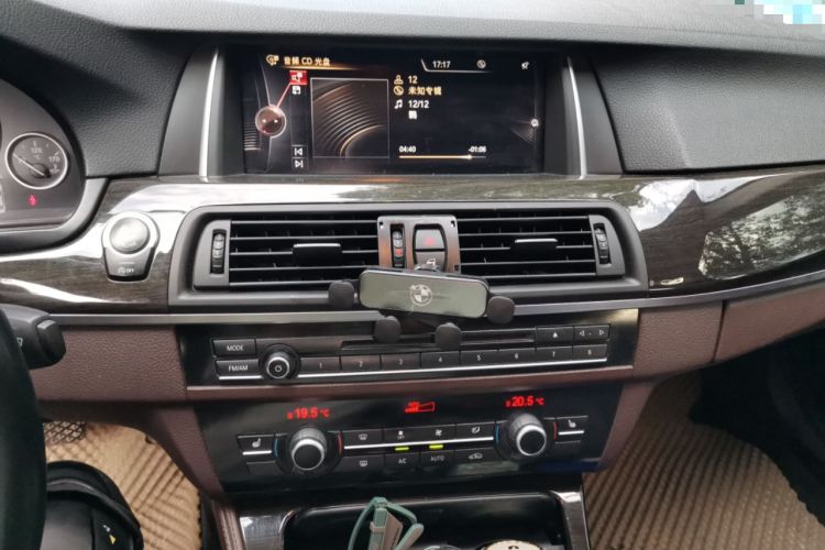Used BMW 5 Series 2014 525Li Luxury Design Package Audio And AC Panel