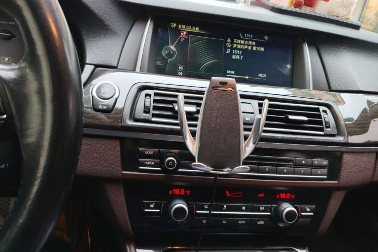 Used BMW 5 Series 2014 525Li Luxury Design Package Audio And AC Panel