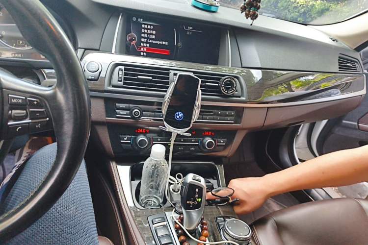 Used BMW 5 Series 2014 525Li Luxury Design Package Audio And AC Panel