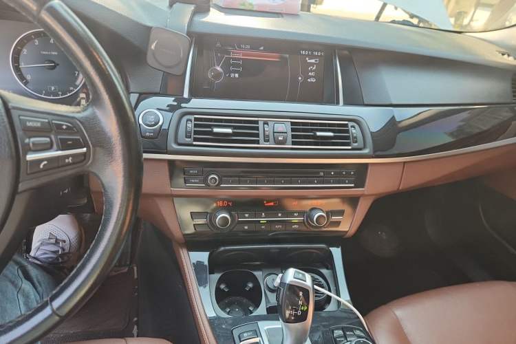 Used BMW 5 Series 2014 520Li Elegant Model Audio And AC Panel