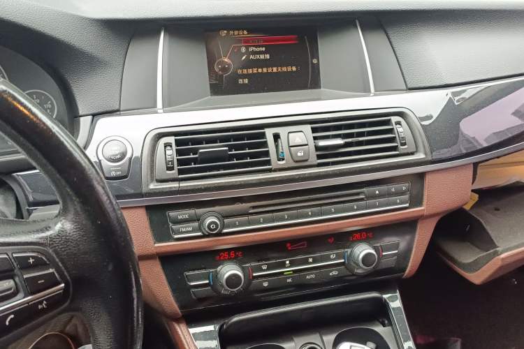 Used BMW 5 Series 2014 520Li Elegant Model Audio And AC Panel