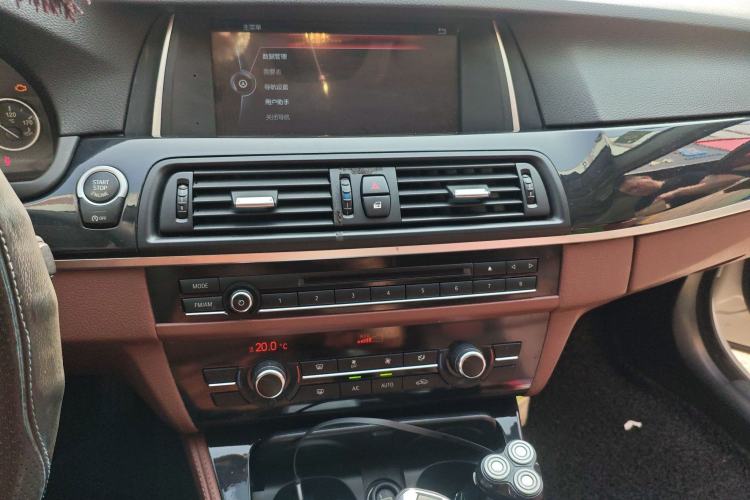 Used BMW 5 Series 2014 520Li Elegant Model Audio And AC Panel