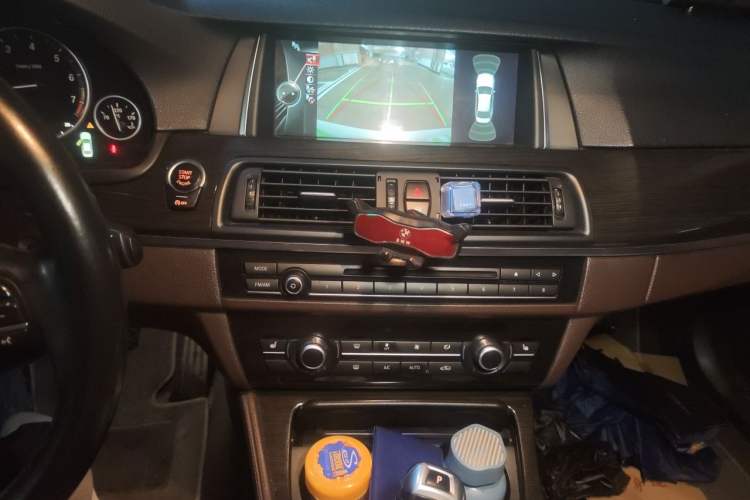 Used BMW 5 Series 2014 525Li Leading Model Audio And AC Panel