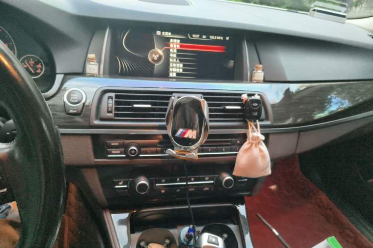 Used BMW 5 Series 2014 525Li Luxury Design Package Audio And AC Panel