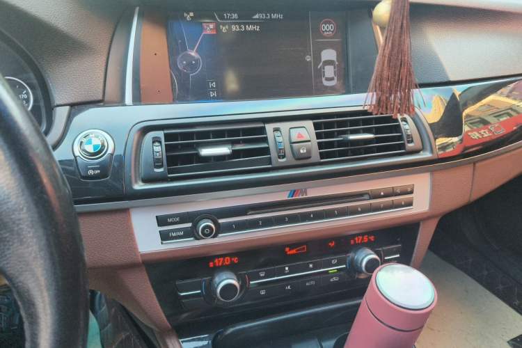 Used BMW 5 Series 2014 520Li Elegant Model Audio And AC Panel