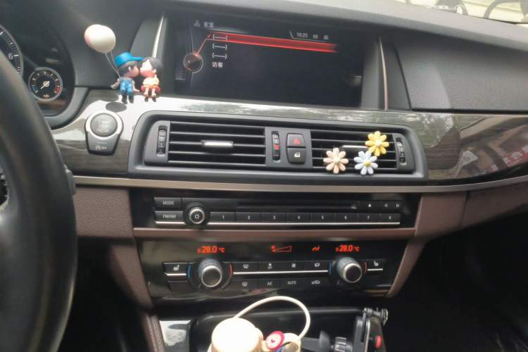 Used BMW 5 Series 2014 525Li Luxury Design Package Audio And AC Panel