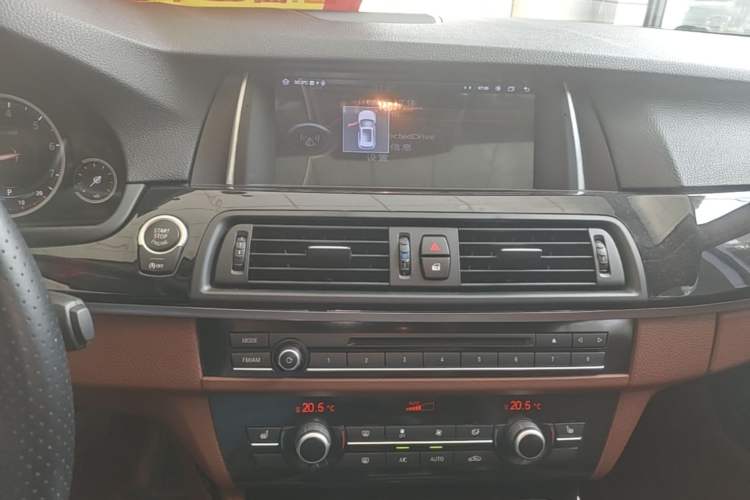 Used BMW 5 Series 2014 525Li Leading Model Audio And AC Panel